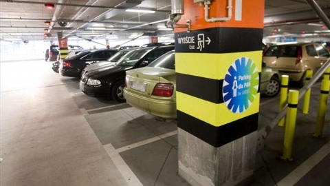 Parkingi w Centrach Handlowych Poznania